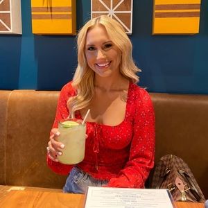 Meet your Posher, Lindsey